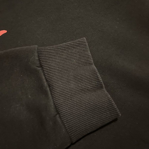 12os Pithikos sweatshirt like new, size M, black and red