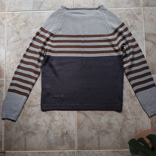 Women's sweater new, sizes M-L, gray and brown