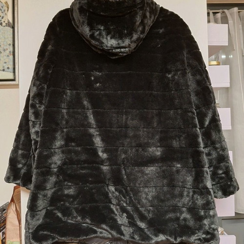 Parabita reversible fur jacket like new, black, sizes M and L