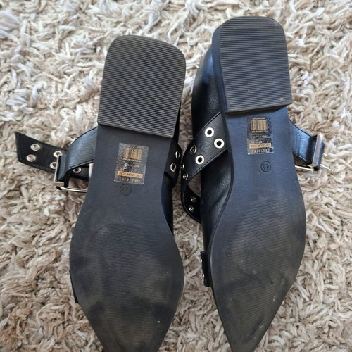 Medicine black ballerinas like new, size 41