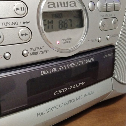 AIWA Portable Radio CD Player CSD-TD29 with Digital Synthesized Tuner