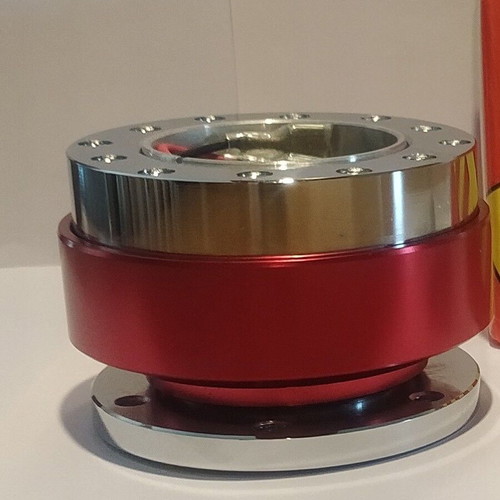 Universal detachable steering wheel hub adapter, red