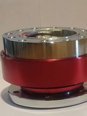Universal detachable steering wheel hub adapter, red