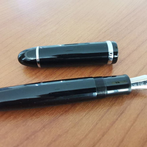 Jinhao luxury fountain pen new with smooth writing