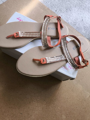 Orange sandal new, size 41