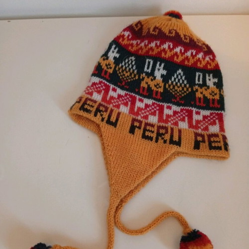 Alpaca wool hat like new, multicolor, from Peru