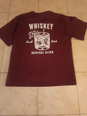 T-shirt like new, red, size M with back print