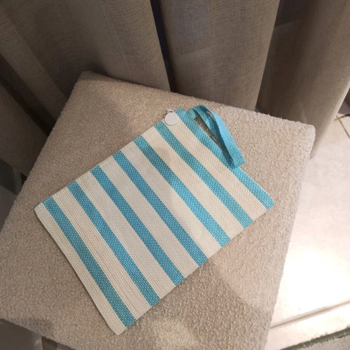 Straw toiletry bag new, white and turquoise, size 26×20.5 cm