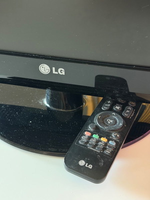 LG 22’ television used