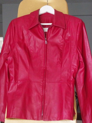 On Line women's jacket like new, size L, burgundy