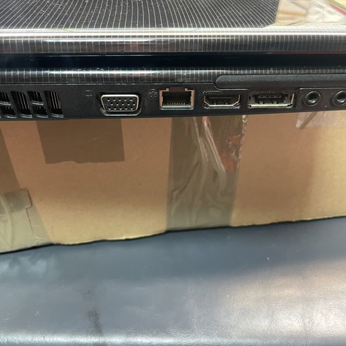 Toshiba Satellite L505-13E laptop 15.6 inch Windows 10 Pro
