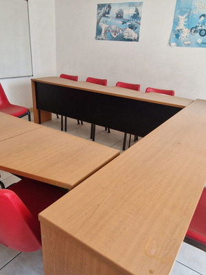 Tutoring Equipment Set of Desks used, without seats