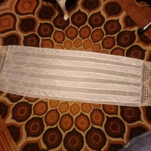 Silk table runner like new with handmade lace 1.90x0.50