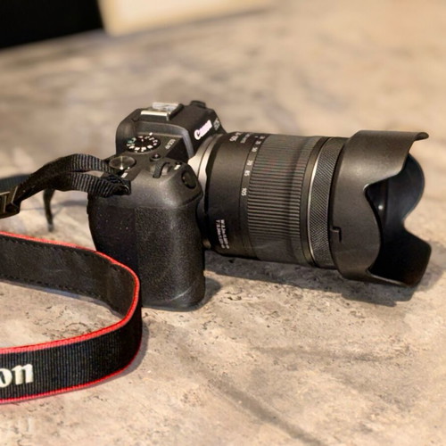 Canon EOS RP Full Frame Mirrorless Camera Kit like new with 24-105mm and 50mm lenses