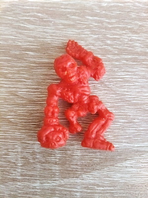 Monster In My Pocket Skeleton figure, red, Matchbox