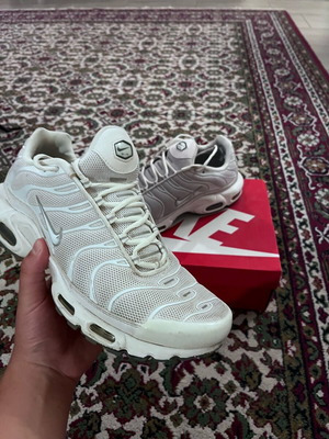 Nike Air Max Plus TN Triple White sneakers like new, size 44