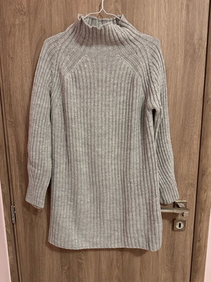 Pullover dress used gray one size in very good condition
