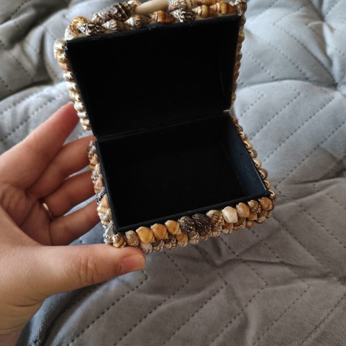 Small jewelry box decorated with seashells like new