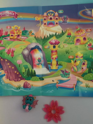 Craze Dragon Glitz baby dragon figure with themed map poster