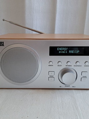 August MB 420 radio used with DAB+, FM, USB, AUX, Bluetooth