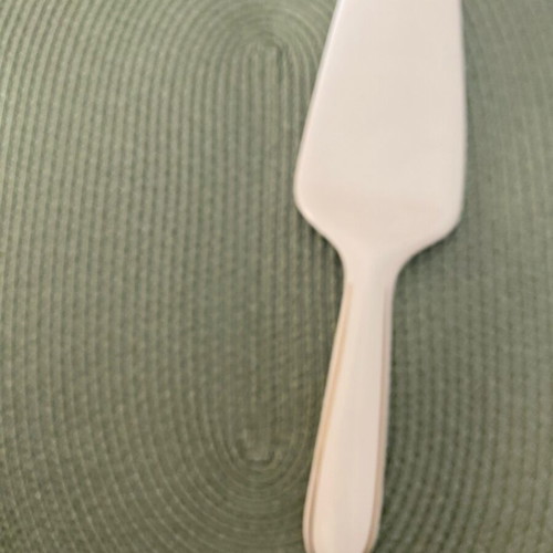 Christopher Stuart porcelain serving spatula like new