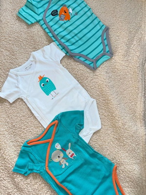 Βρεφικά κορμάκια για αγοράκι 6 μηνών μεταχειρισμένα, καλή κατάσταση