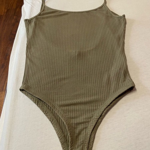 Pull & Bear khaki ribbed bodysuit like new, size S