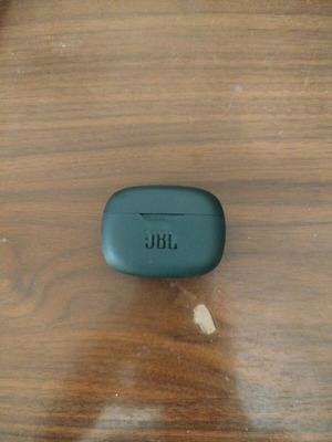 JBL безжични слушалки като нови с възглавнички
