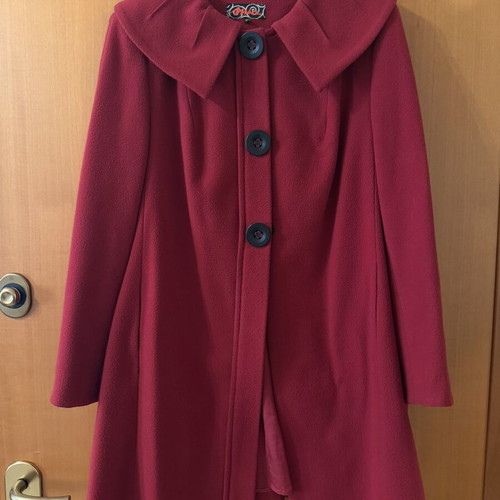 MIA red coat size 54