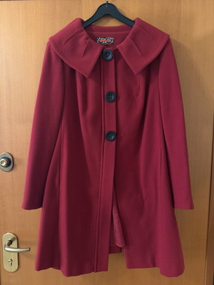 MIA red coat size 54
