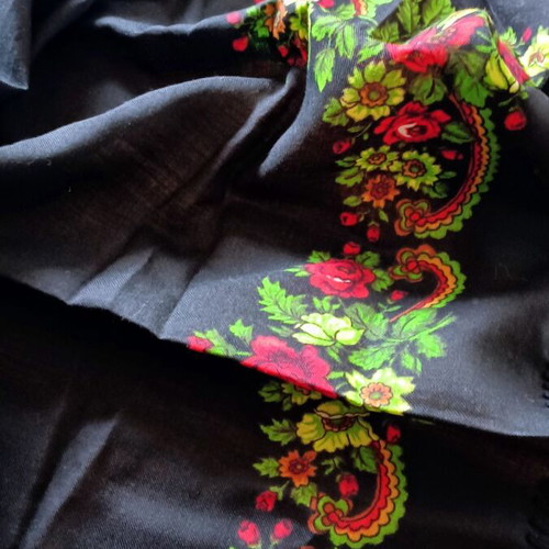 Pavlovo Posad Vintage Wool Scarf Floral Print New