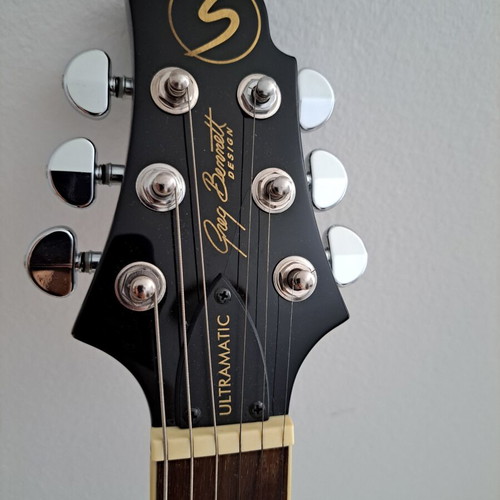 Electric guitar with Laney amplifier like new