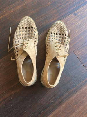 Oxford loafer shoes beige perforated with laces size 37 used