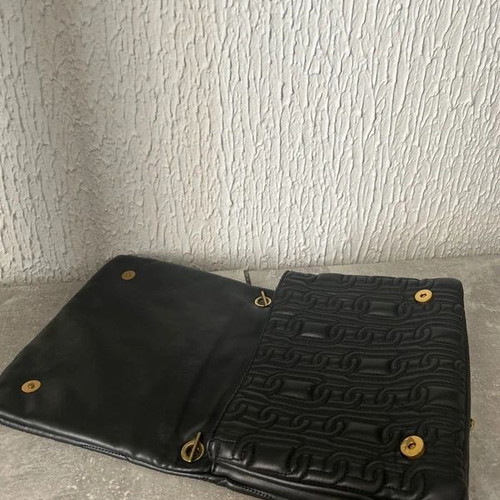 Zara shoulder bag like new, black with gold chain