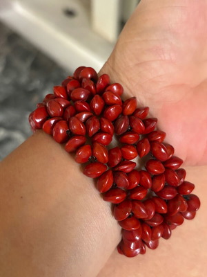 Women's bracelet bright red like new made of wooden beads