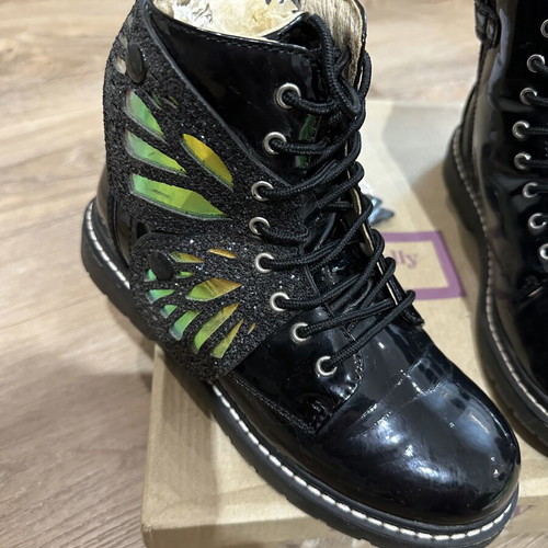 Lelli Kelly kids boots size 35 with butterfly clips, black leather