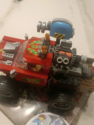Lego Hidden Side 70421 used, jeep without engine and minifigures, with instructions