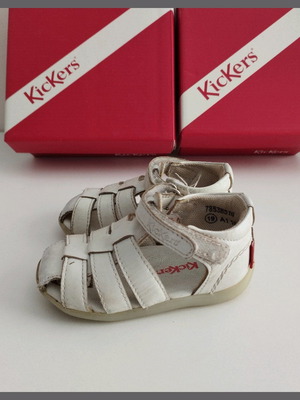 Παπούτσια πέδιλα παιδικά Kickers μεταχειρισμένα, νούμερο 19