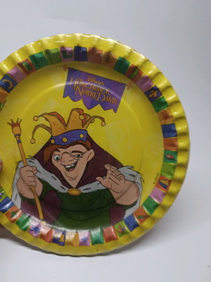 Party plates set of 10, Notre Dame design, new, paper