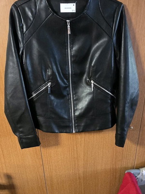 Τζάκετ δερματίνη Reserved σαν καινούργιο, μέγεθος L, μαύρο