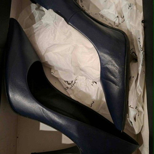 Mourtzi Navy pumps size 38.5 like new