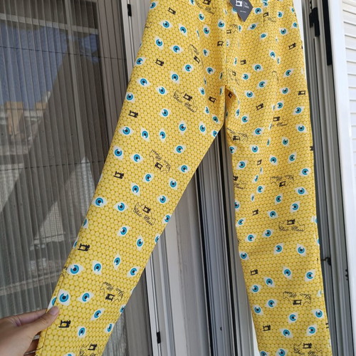 Yellow printed cropped chino pants United Colors of Benetton new, size S