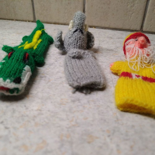 Handmade finger puppets like new, set of 4 from Peru