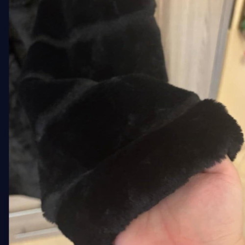 Synthetic women's fur coat like new, black, one size by Silia D