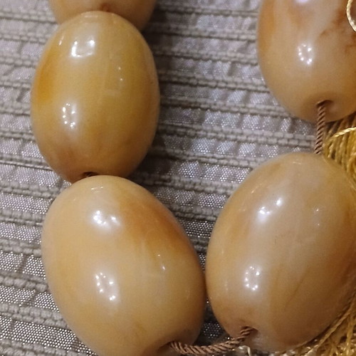 Komboloi German Bakelite Mastic used, 15 large beads