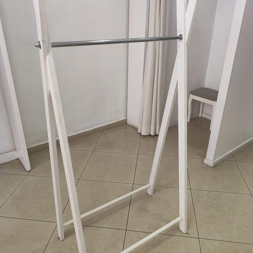 Clothes hanging tripod rack, 3 small and 2 large