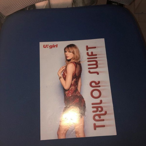 Taylor Swift poster 2014 Cosmopolitan like new, A4 size