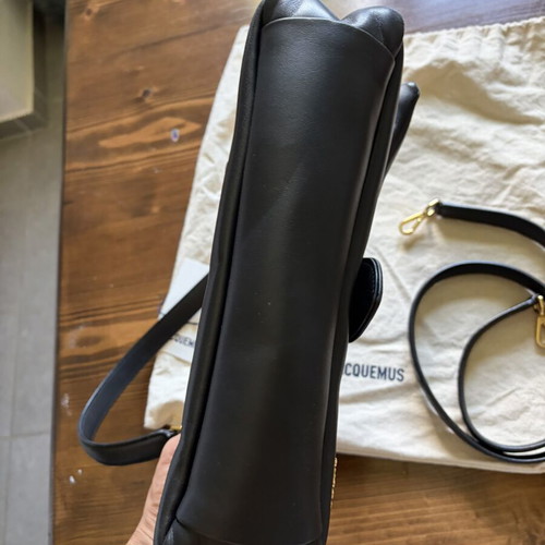 Jacquemus Bambimou black leather shoulder bag like new