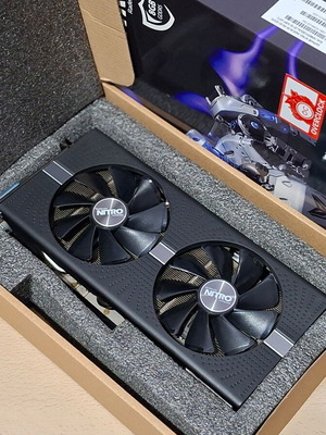 Gaming video card AMD SAPPHIRE NITRO+ Radeon RX 580 8GB GDDR5 like new