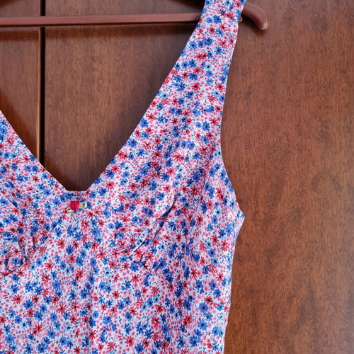 Reserved dress small new, 100% viscose colorful